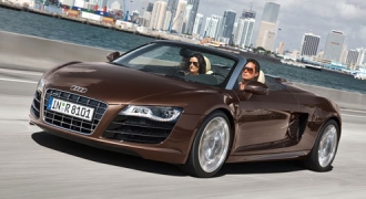 Audi �������� ����� ������ ������ R8 Spyder