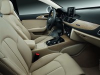 Audi A6 Avant 2012 photo