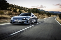 Audi e-tron GT photo