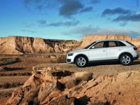 Audi Q3 2012 photo