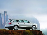 Audi Q7 2006 photo