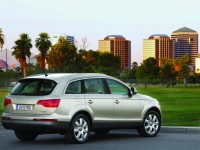 Audi Q7 2006 photo