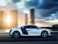 Audi R8 2012 photo