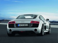 Audi R8 2012 photo