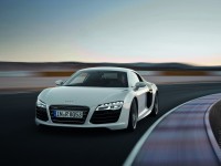 Audi R8 2012 photo