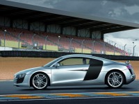 Audi R8 2007 photo