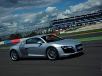 Audi R8 2007 photo