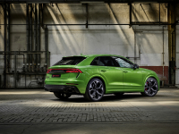 Audi RS Q8 photo