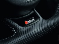 Audi RS4 Avant 2013 photo