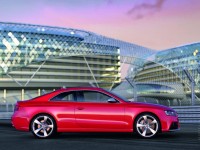 Audi RS5 2009 photo