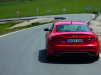 Audi RS5 2009 photo