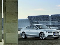 Audi S5 2012 photo