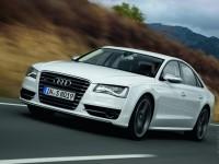 Audi S8 2013 photo