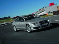 Audi S8 2013 photo