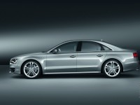 Audi S8 2013 photo