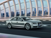 Audi S8 2013 photo