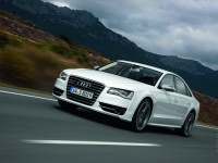 Audi S8 2013 photo