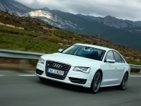 Audi S8 2013 photo