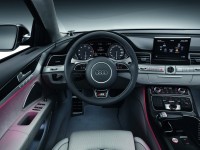 Audi S8 2013 photo