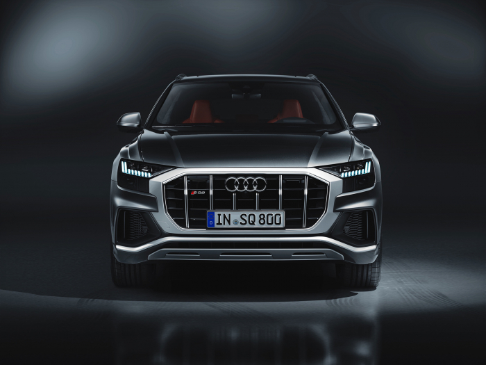 Audi SQ8 – фотография 1