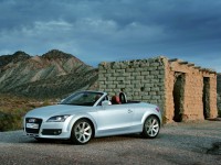 Audi TT Roadster photo