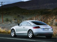 Audi TT photo