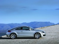 Audi TT photo