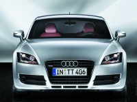 Audi TT photo